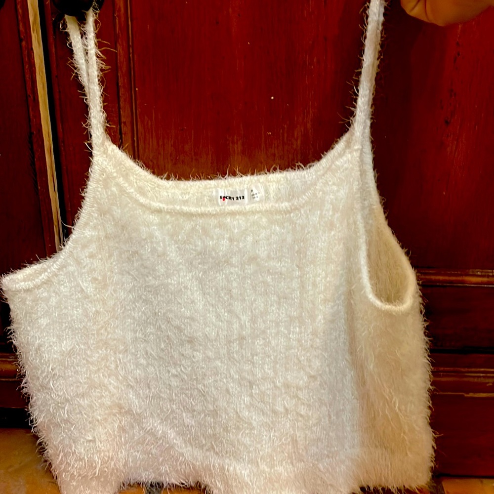 Society 212 two piece crop top and cardigan. SOOOOOO CUTE!!! Size 2X!